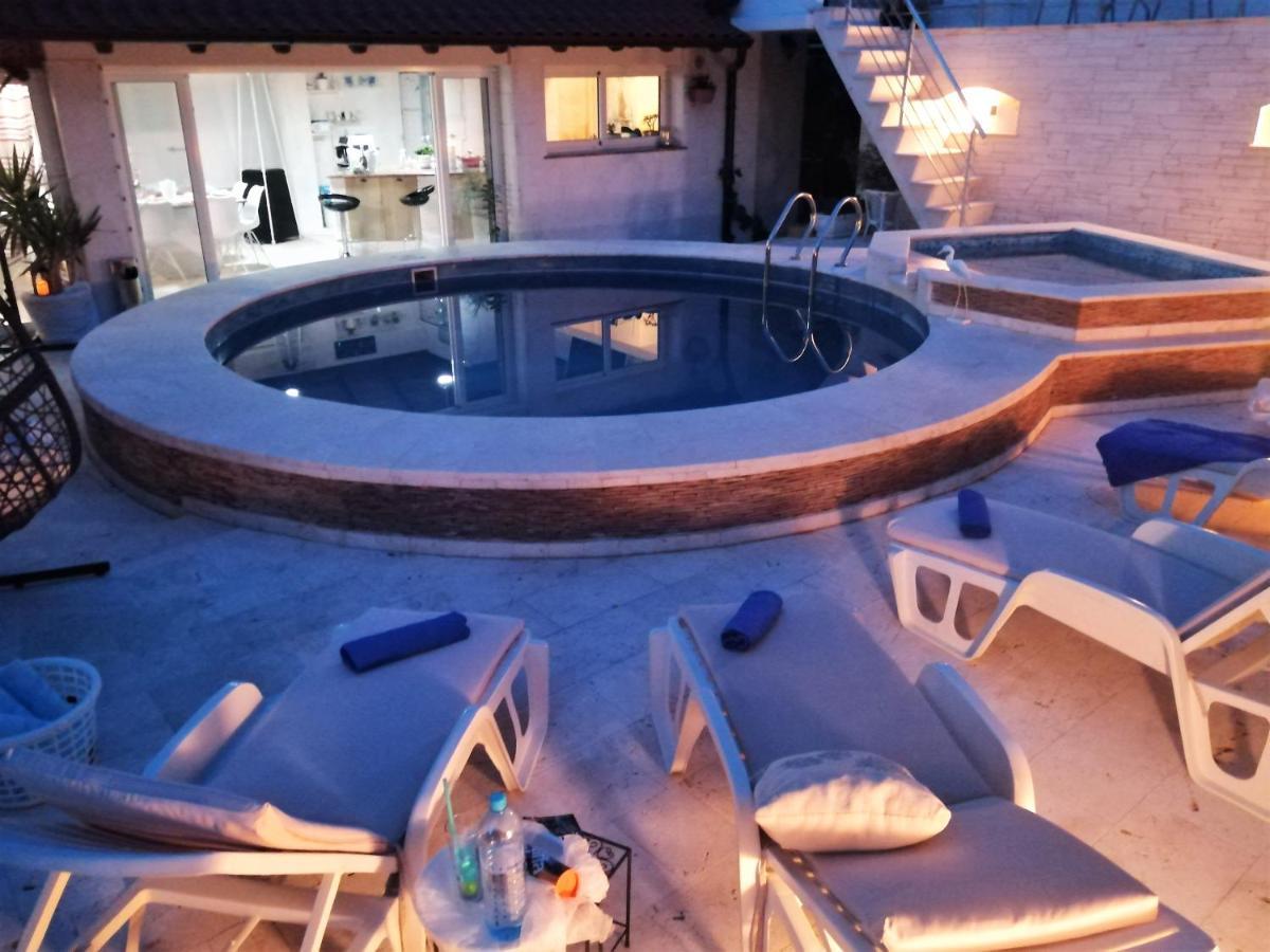 Apartments Rustika Toscana โวดีเซ ภายนอก รูปภาพ